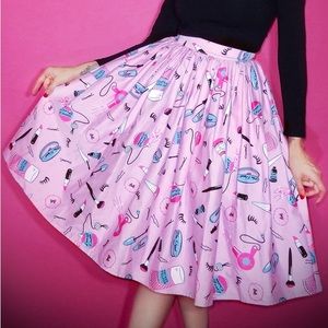 Vixen by Micheline Pitt Hair and Makeup Skirt in size XL